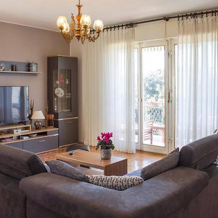 Apartment Margi Πούλα Εξωτερικό φωτογραφία